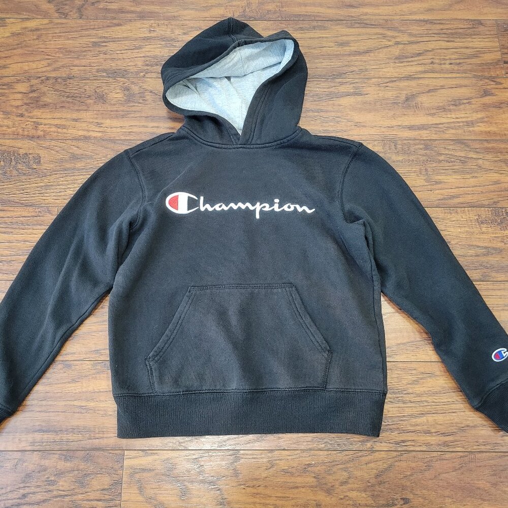 CHAMPION Embroidered Logo Pullover Black Hoodie sz Youth M EUC Sporty Athletic